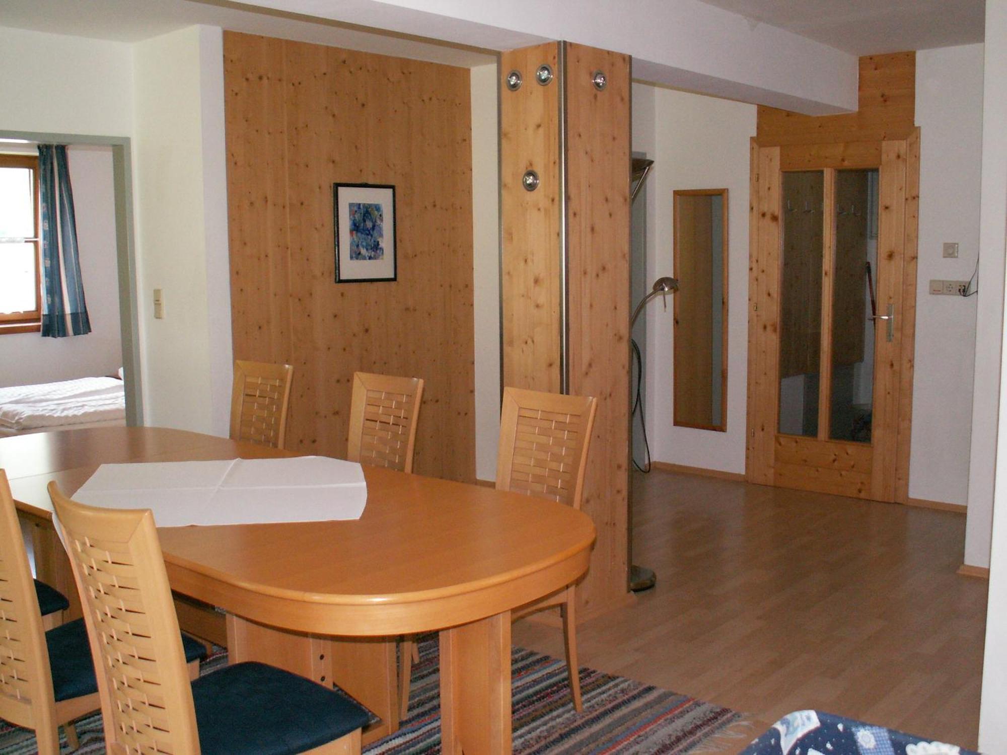 Ferienwohnung Haus im Turm Bad Kleinkirchheim Exterior foto